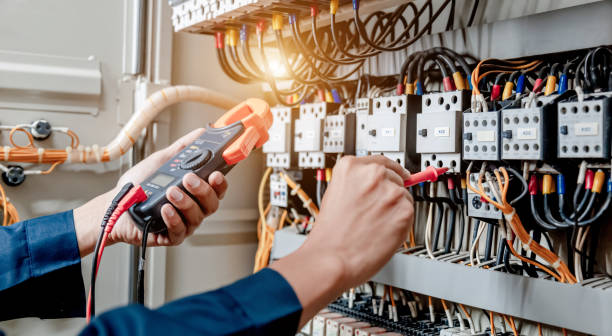 Best Commercial Electrician Services  in Manhasset Hills, NY